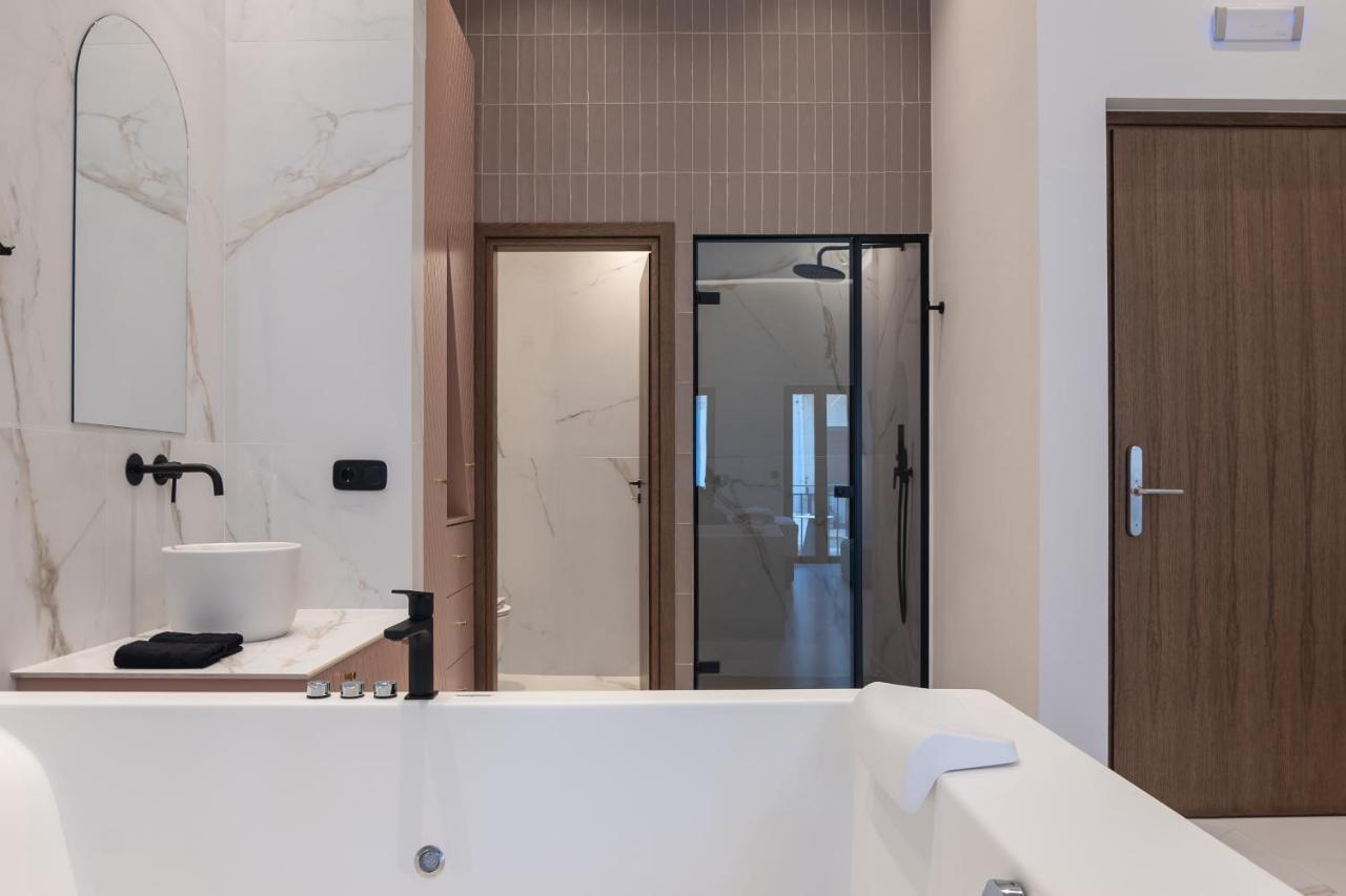 Omma Suites 레팀노 외부 사진